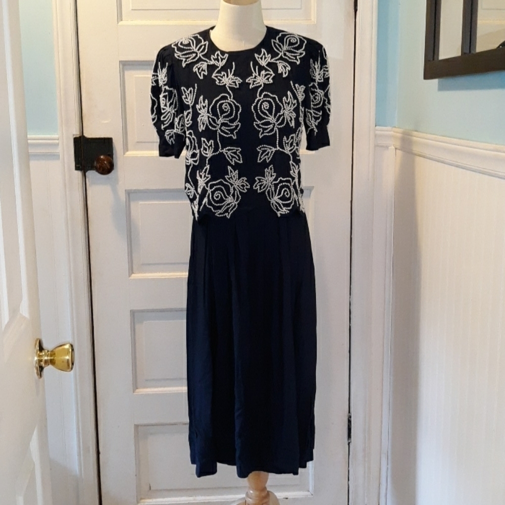 Vintage Plaza South 4 blue dress pearl design